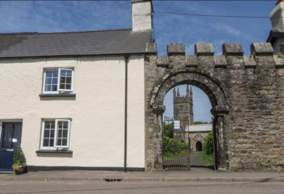 Church Gate Cottage - Bridestowe Eksteriør bilde